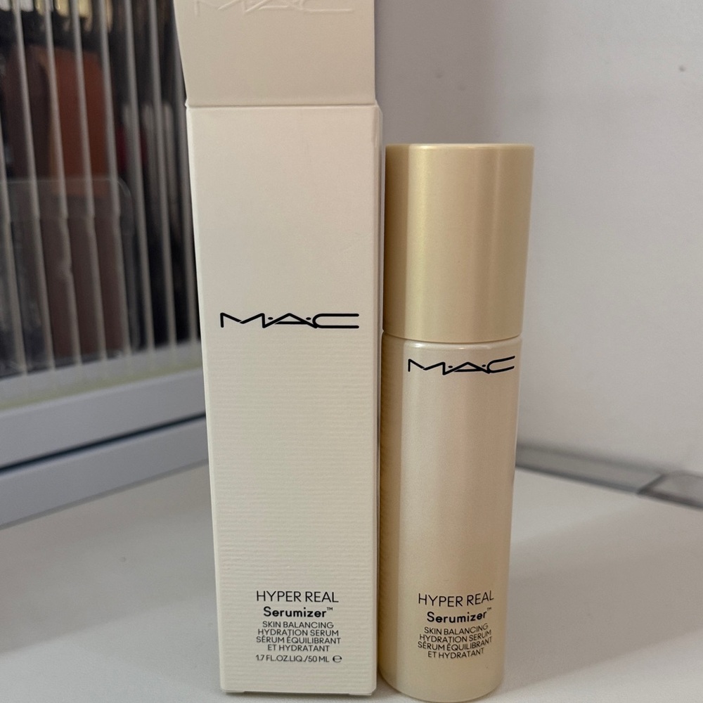 MAC Cosmetics Hyper Real Serumizer （new）